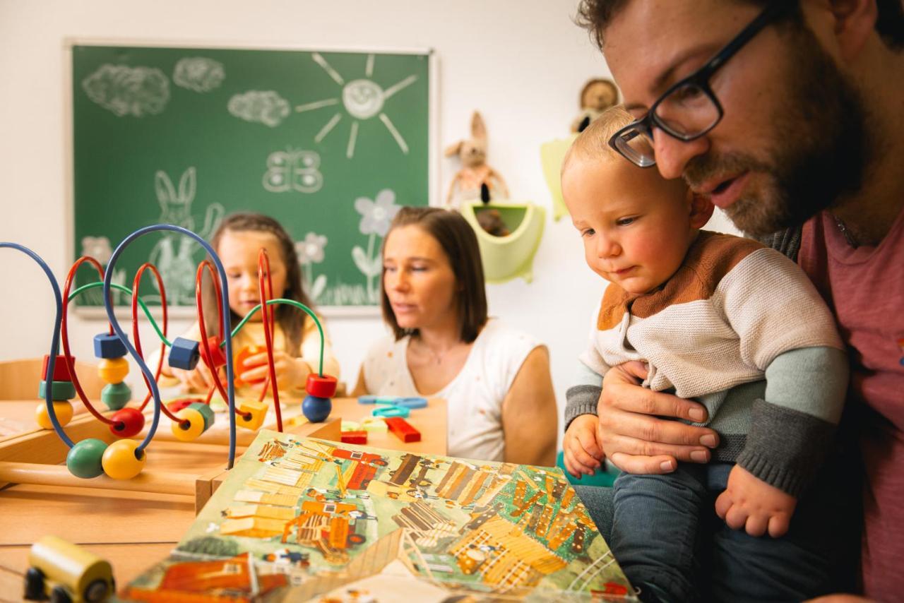 Familienhotel Kleinwalsertal Riezlern Exteriör bild