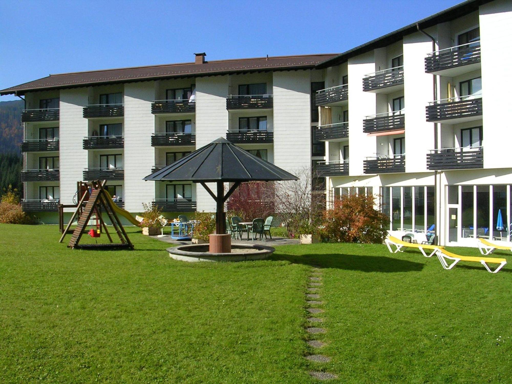 Familienhotel Kleinwalsertal Riezlern Exteriör bild